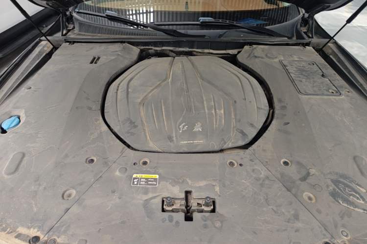 Used Hongqi H9 2022 2.0T Smart Connect Flagship Edition Engine Bay