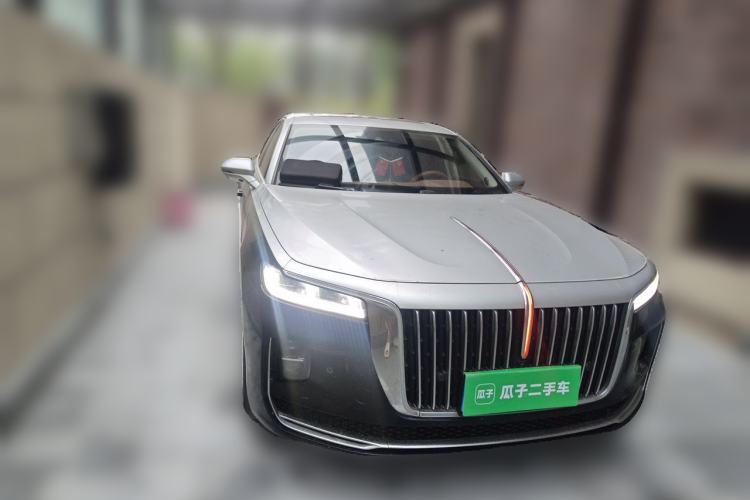 Used Hongqi H9 2022 2.0T Smart Connect Flagship Edition Front Right 45 Deg