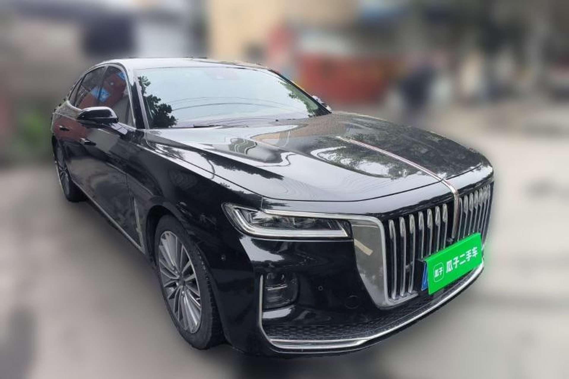 Used Hongqi H9 2022 2.0T Smart Connect Flagship Edition Front Right 45 Deg