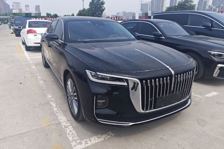 Used Hongqi H9 2022 2.0T Smart Connect Flagship Edition Front Right 45 Deg