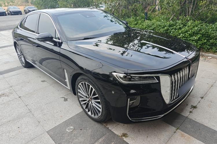 Used Hongqi H9 2022 2.0T Smart Connect Flagship Edition Front Right 45 Deg