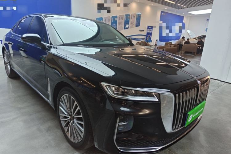 Used Hongqi H9 2022 2.0T Smart Connect Flagship Edition Front Right 45 Deg