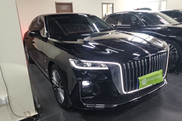 Used Hongqi H9 2022 2.0T Smart Connect Flagship Edition Front Right 45 Deg