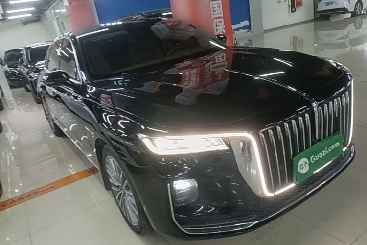 Used Hongqi H9 2022 2.0T Smart Connect Flagship Edition Front Right 45 Deg