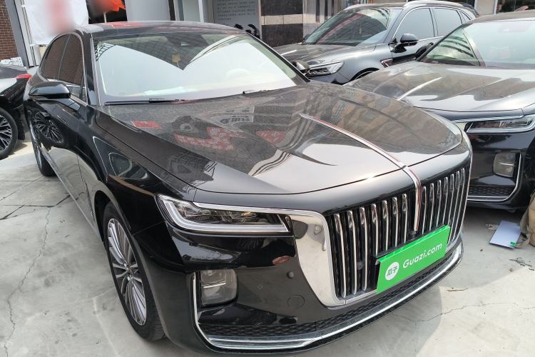 Used Hongqi H9 2022 2.0T Smart Connect Flagship Edition Front Right 45 Deg