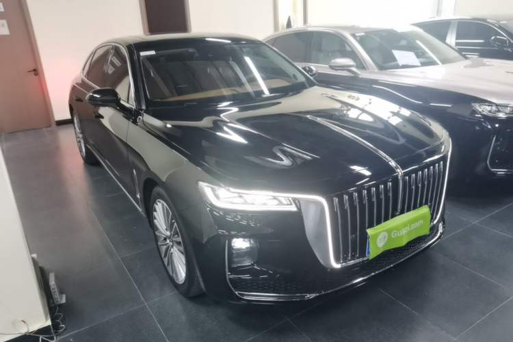 Used Hongqi H9 2022 2.0T Smart Connect Flagship Edition Front Right 45 Deg