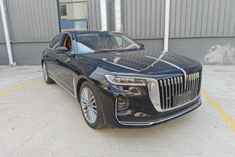 Used Hongqi H9 2022 2.0T Smart Connect Flagship Edition Front Right 45 Deg