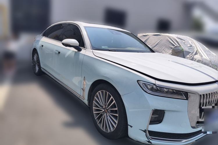 Used Hongqi H9 2022 2.0T Smart Connect Flagship Edition Front Right 45 Deg
