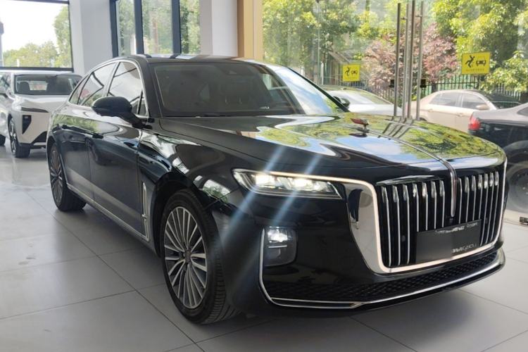 Used Hongqi H9 2022 2.0T Smart Connect Flagship Edition Front Right 45 Deg