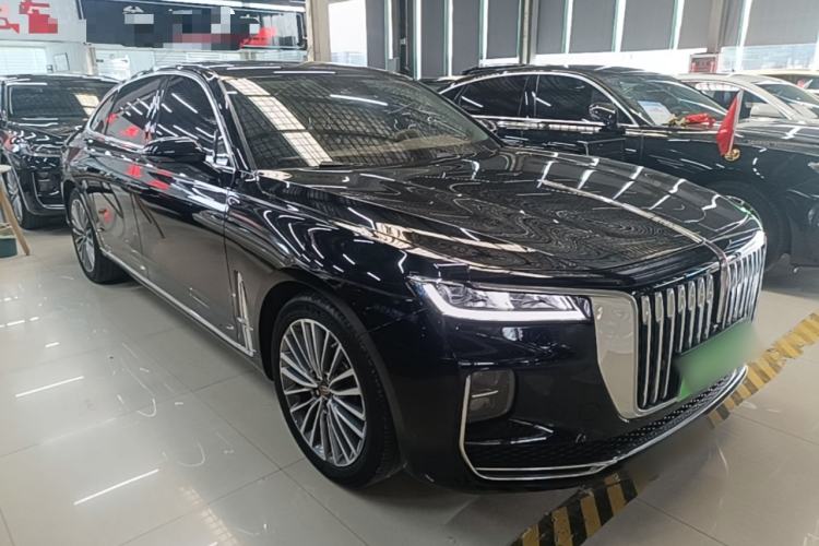 Used Hongqi H9 2022 2.0T Smart Connect Flagship Edition Front Right 45 Deg