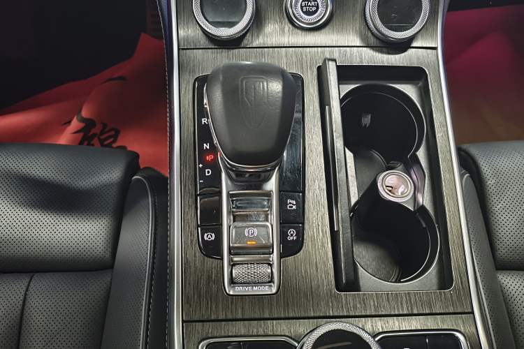 Used Hongqi H9 2022 2.0T Smart Connect Flagship Edition Gear Lever