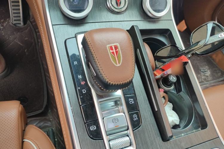 Used Hongqi H9 2022 2.0T Smart Connect Flagship Edition Gear Lever