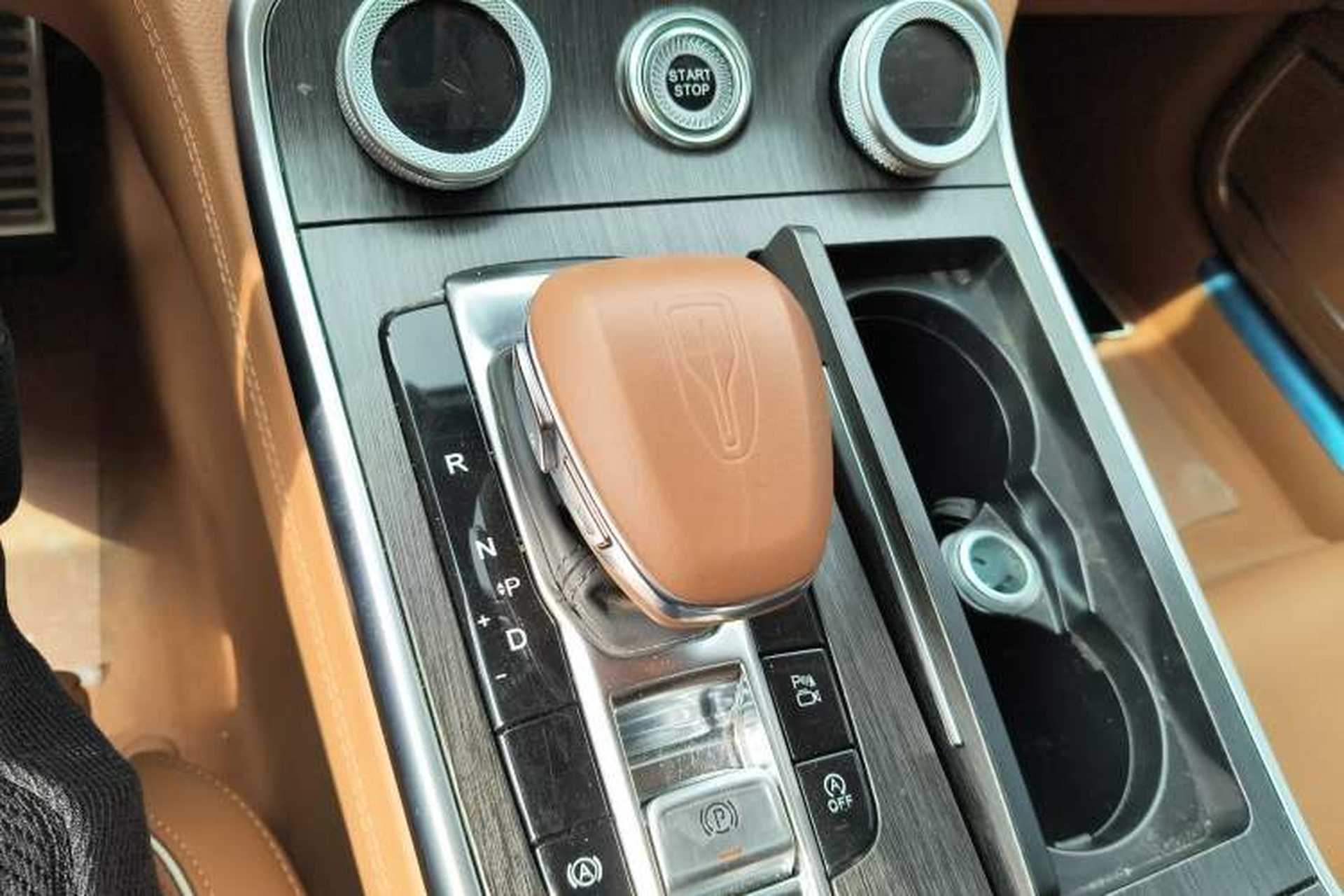 Used Hongqi H9 2022 2.0T Smart Connect Flagship Edition Gear Lever