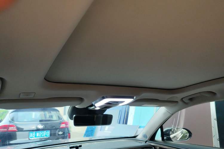 Used Hongqi H9 2022 2.0T Smart Connect Flagship Edition Headliner