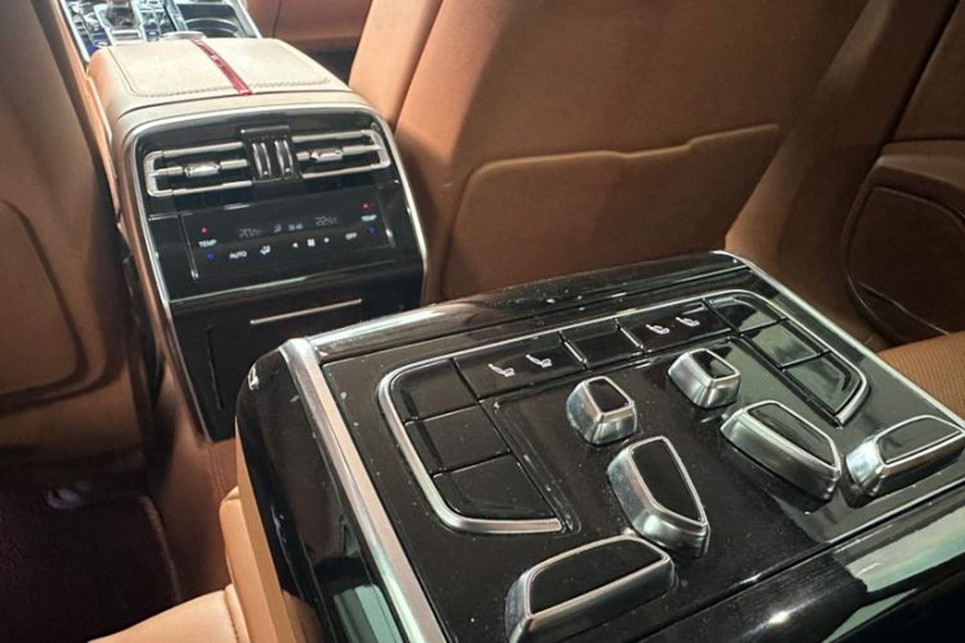 Used Hongqi H9 2022 2.0T Smart Connect Flagship Edition Interior 1