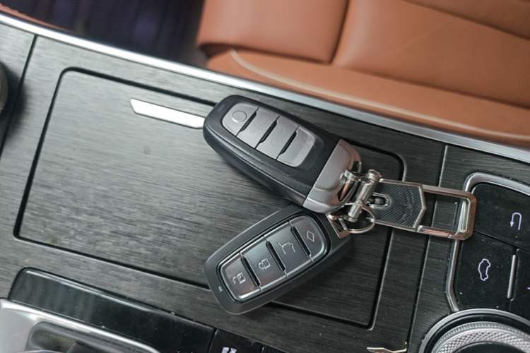 Used Hongqi H9 2022 2.0T Smart Connect Flagship Edition Interior 1
