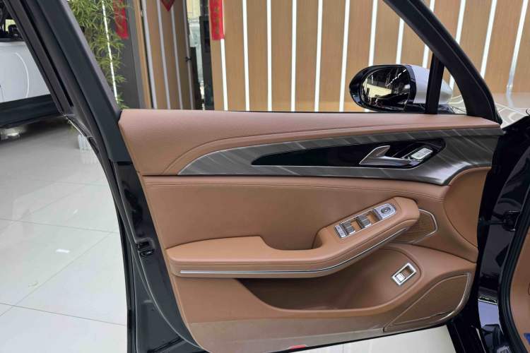 Used Hongqi H9 2022 2.0T Smart Connect Flagship Edition Interior 11