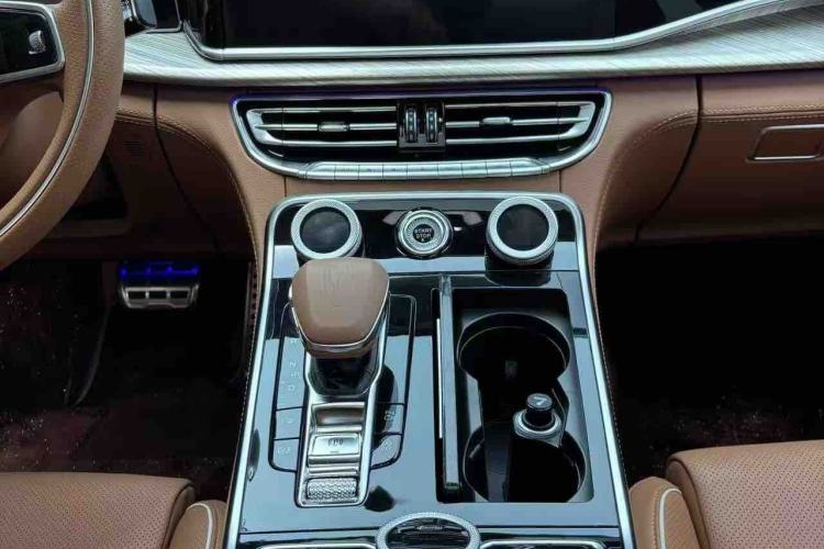 Used Hongqi H9 2022 2.0T Smart Connect Flagship Edition Interior 4