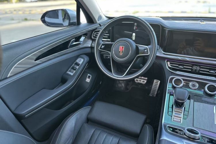 Used Hongqi H9 2022 2.0T Smart Connect Flagship Edition Interior 6