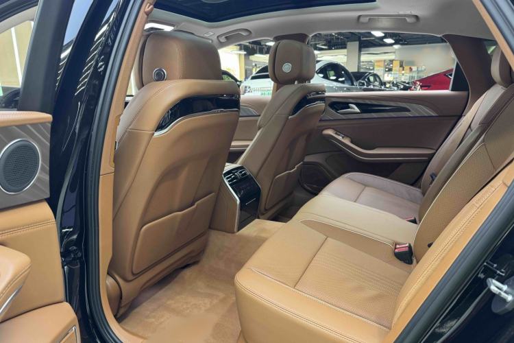 Used Hongqi H9 2022 2.0T Smart Connect Flagship Edition Interior 7