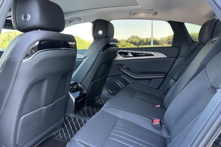 Used Hongqi H9 2022 2.0T Smart Connect Flagship Edition Interior 7
