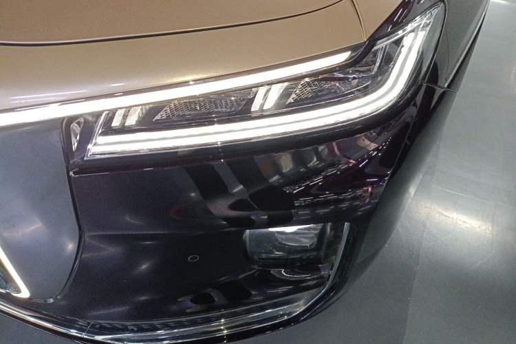 Used Hongqi H9 2022 2.0T Smart Connect Flagship Edition Left Front Headlight