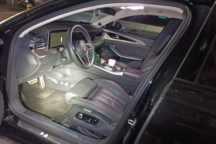 Used Hongqi H9 2022 2.0T Smart Connect Flagship Edition Left Front Seat