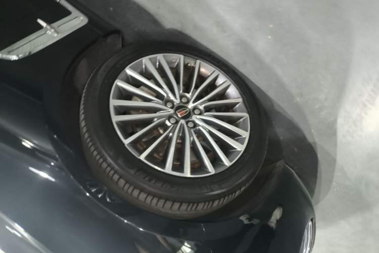 Used Hongqi H9 2022 2.0T Smart Connect Flagship Edition Left Front Wheel Hub