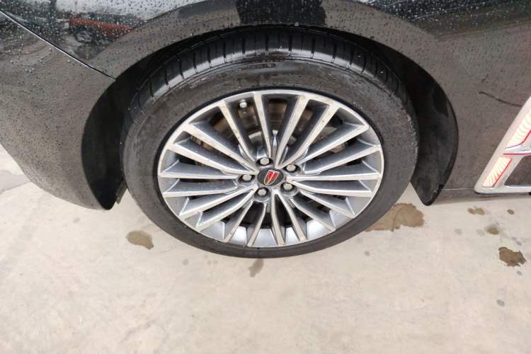 Used Hongqi H9 2022 2.0T Smart Connect Flagship Edition Left Front Wheel Hub