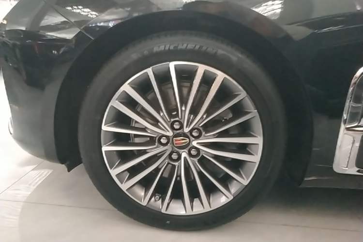 Used Hongqi H9 2022 2.0T Smart Connect Flagship Edition Left Front Wheel Hub