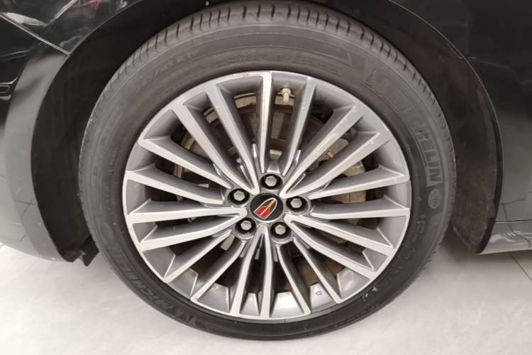Used Hongqi H9 2022 2.0T Smart Connect Flagship Edition Left Front Wheel Hub
