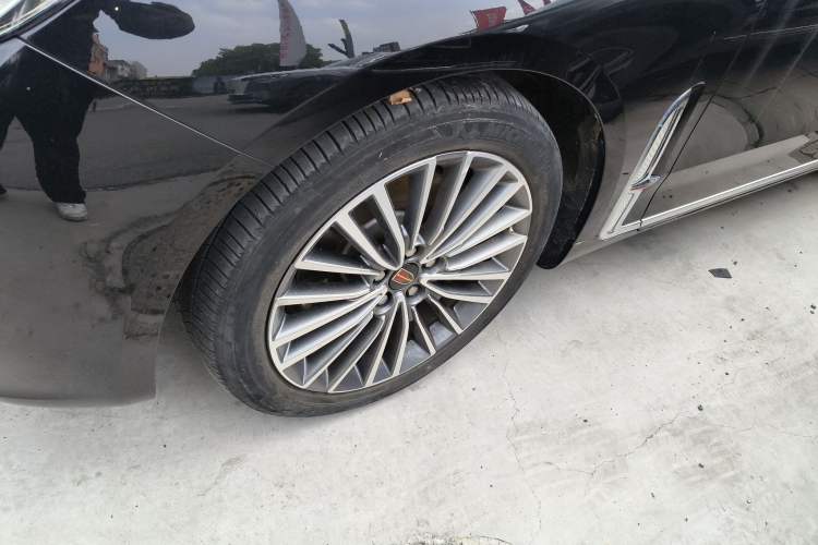 Used Hongqi H9 2022 2.0T Smart Connect Flagship Edition Left Front Wheel Hub