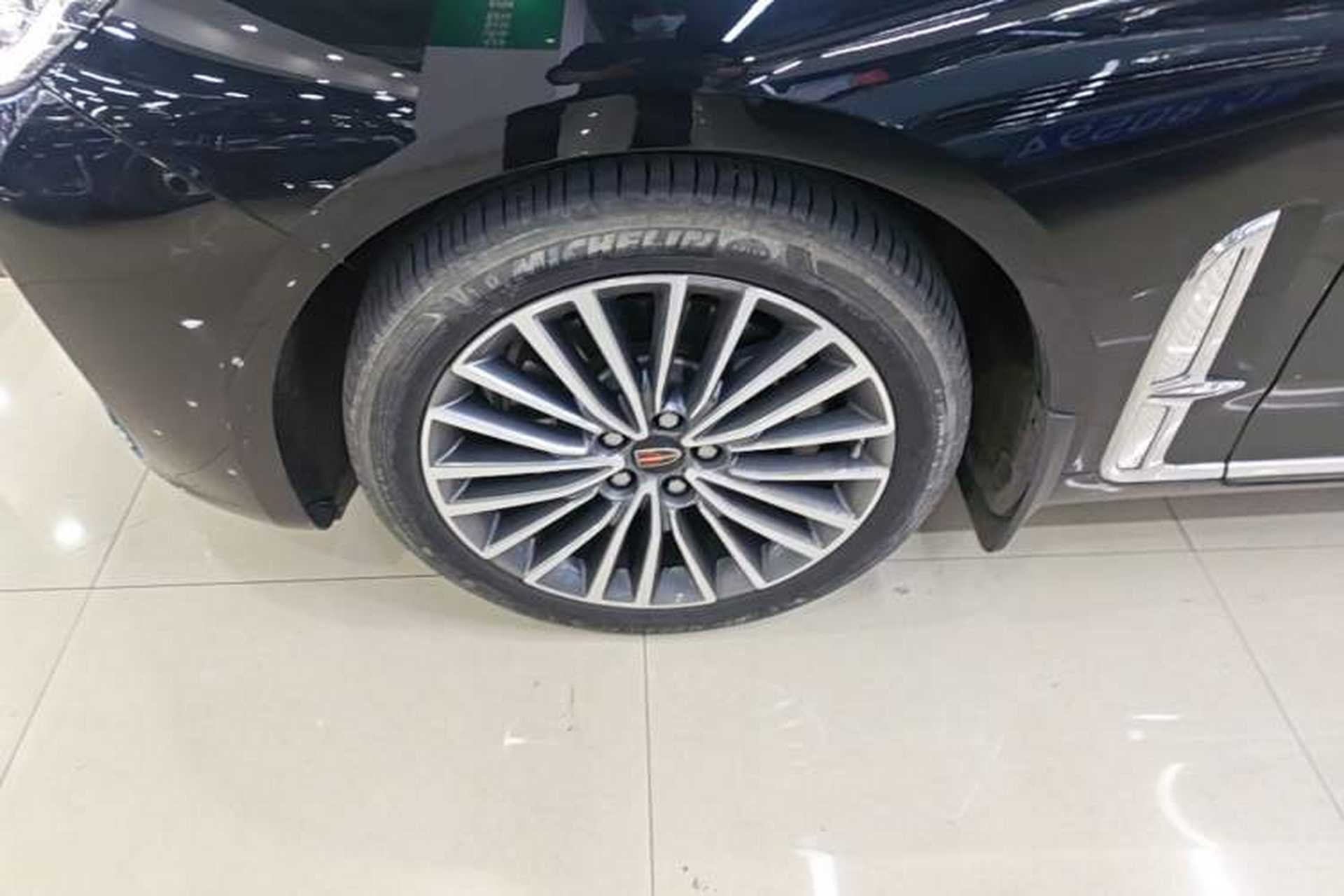 Used Hongqi H9 2022 2.0T Smart Connect Flagship Edition Left Front Wheel Hub