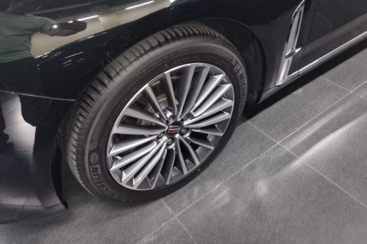 Used Hongqi H9 2022 2.0T Smart Connect Flagship Edition Left Front Wheel Hub