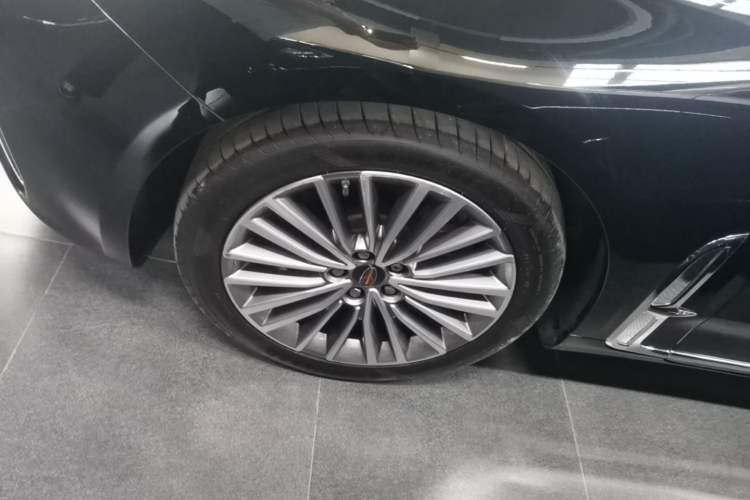 Used Hongqi H9 2022 2.0T Smart Connect Flagship Edition Left Front Wheel Hub