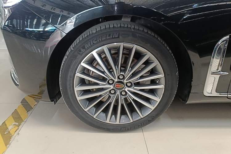 Used Hongqi H9 2022 2.0T Smart Connect Flagship Edition Left Front Wheel Hub