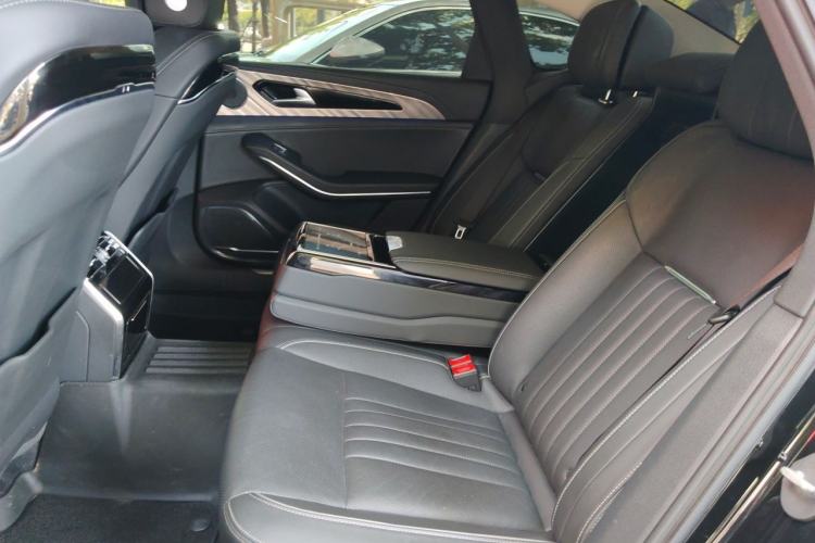 Used Hongqi H9 2022 2.0T Smart Connect Flagship Edition Left Rear Seat