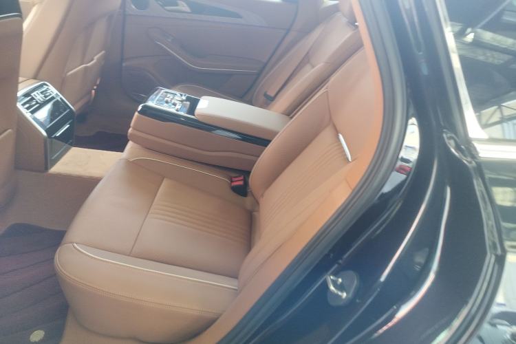 Used Hongqi H9 2022 2.0T Smart Connect Flagship Edition Left Rear Seat