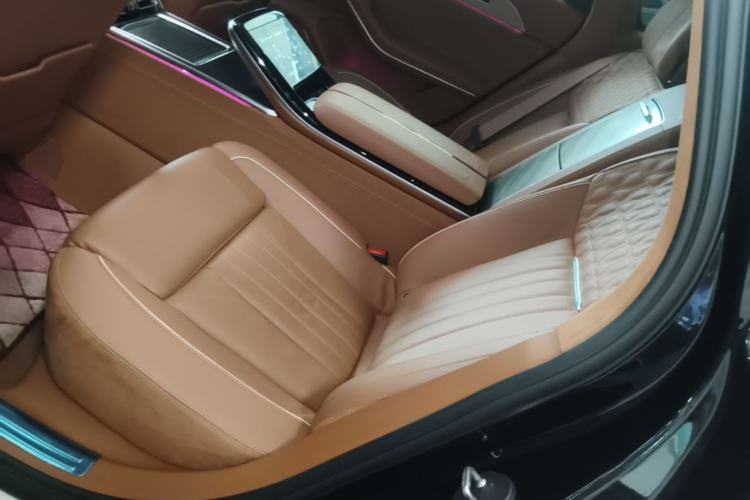 Used Hongqi H9 2022 3.0T Smart Connect Flagship Four-Seater Version Left Rear Seat