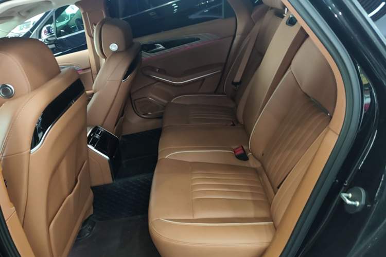 Used Hongqi H9 2022 2.0T Smart Connect Flagship Edition Left Rear Seat