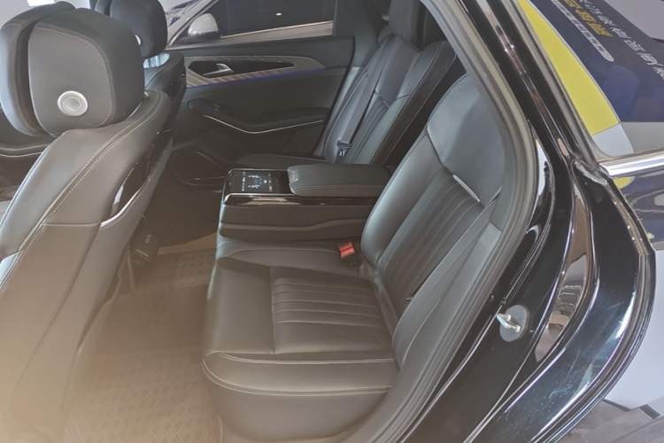 Used Hongqi H9 2022 2.0T Smart Connect Flagship Edition Left Rear Seat