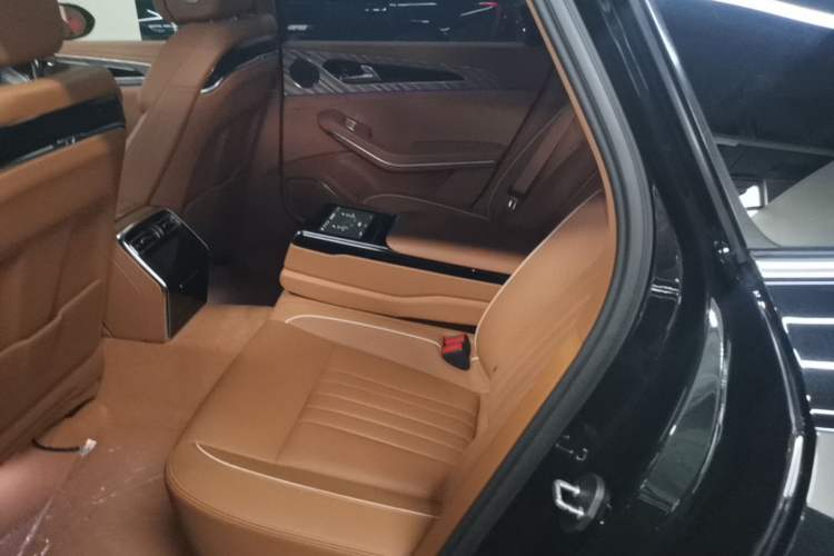 Used Hongqi H9 2022 2.0T Smart Connect Flagship Edition Left Rear Seat