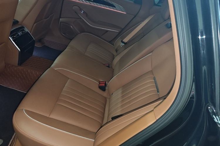 Used Hongqi H9 2022 2.0T Smart Connect Flagship Edition Left Rear Seat