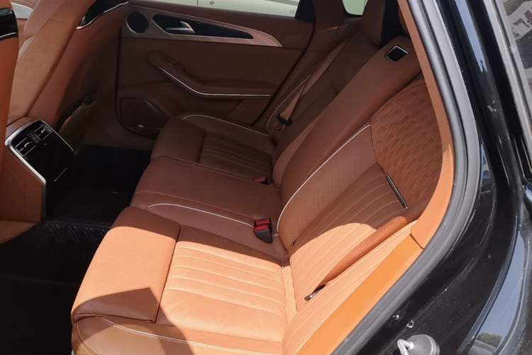Used Hongqi H9 2022 2.0T Smart Connect Flagship Edition Left Rear Seat