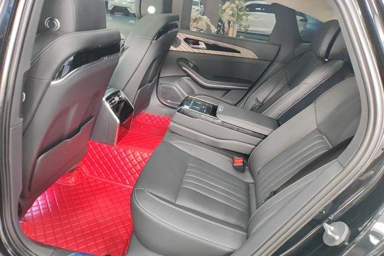 Used Hongqi H9 2022 2.0T Smart Connect Flagship Edition Left Rear Seat
