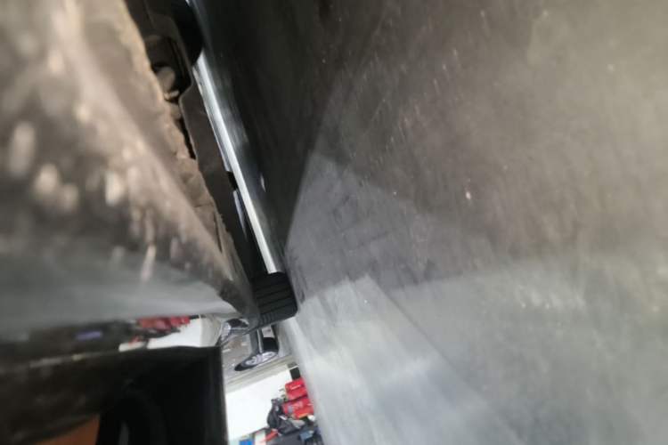 Used Hongqi H9 2022 2.0T Smart Connect Flagship Edition Left Side Sill