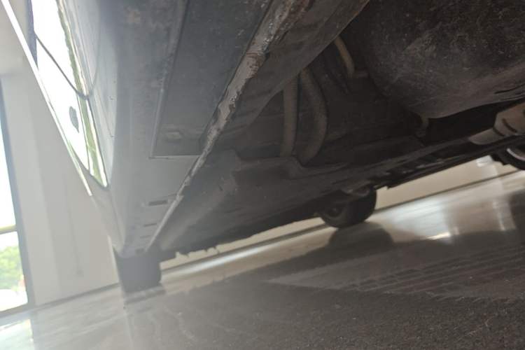 Used Hongqi H9 2022 2.0T Smart Connect Flagship Edition Left Side Sill