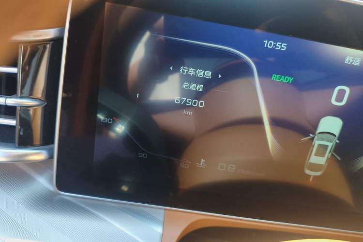 Used Hongqi H9 2022 2.0T Smart Connect Flagship Edition Odometer Close Up