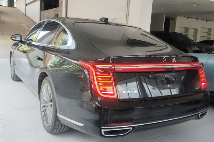 Used Hongqi H9 2022 2.0T Smart Connect Flagship Edition Rear Left 45 Deg