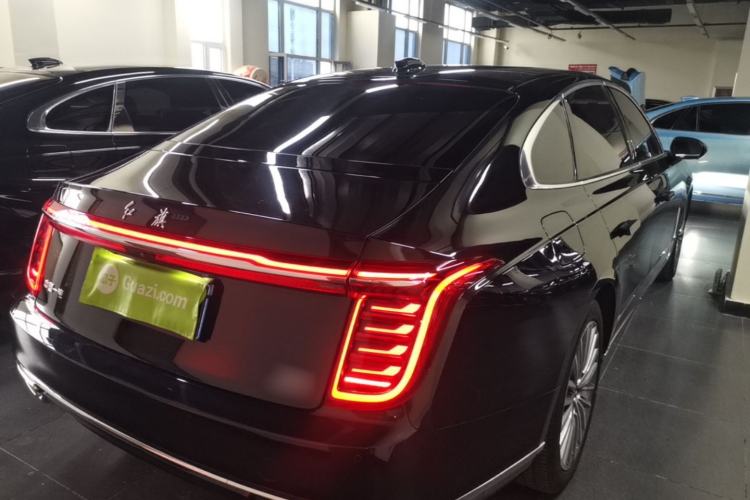 Used Hongqi H9 2022 2.0T Smart Connect Flagship Edition Rear Right 45 Deg